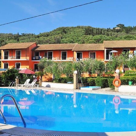 Sofia Apartments Μπούκαρι Εξωτερικό φωτογραφία