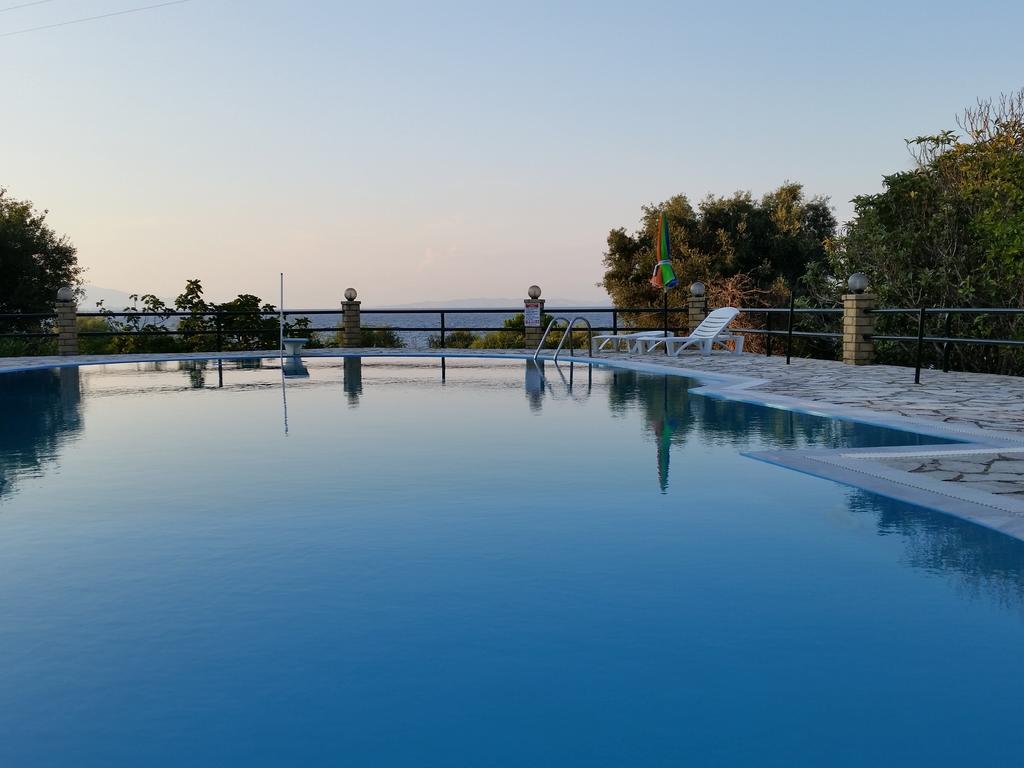 Sofia Apartments Μπούκαρι Δωμάτιο φωτογραφία