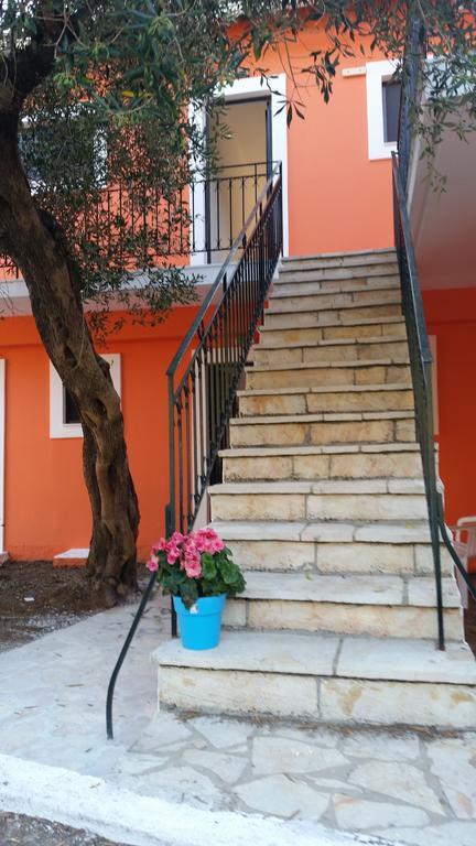 Sofia Apartments Μπούκαρι Δωμάτιο φωτογραφία