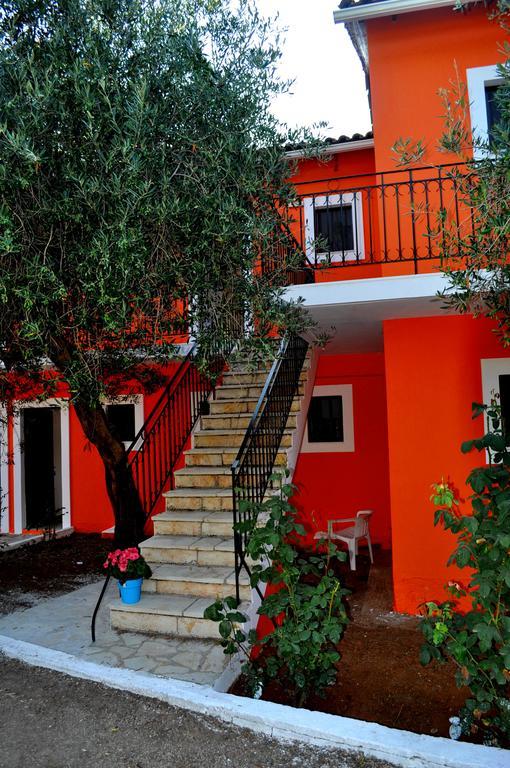 Sofia Apartments Μπούκαρι Δωμάτιο φωτογραφία