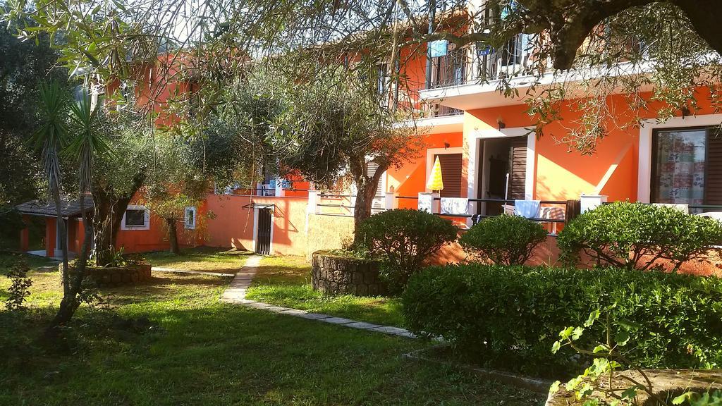 Sofia Apartments Μπούκαρι Εξωτερικό φωτογραφία
