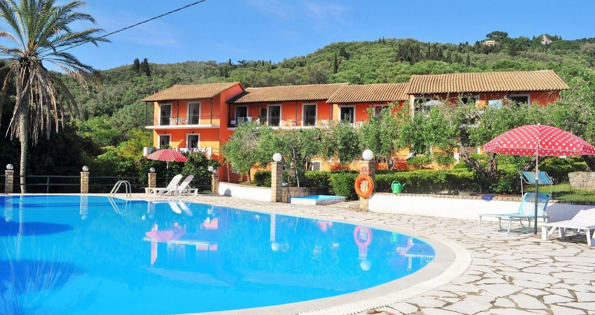 Sofia Apartments Μπούκαρι Εξωτερικό φωτογραφία