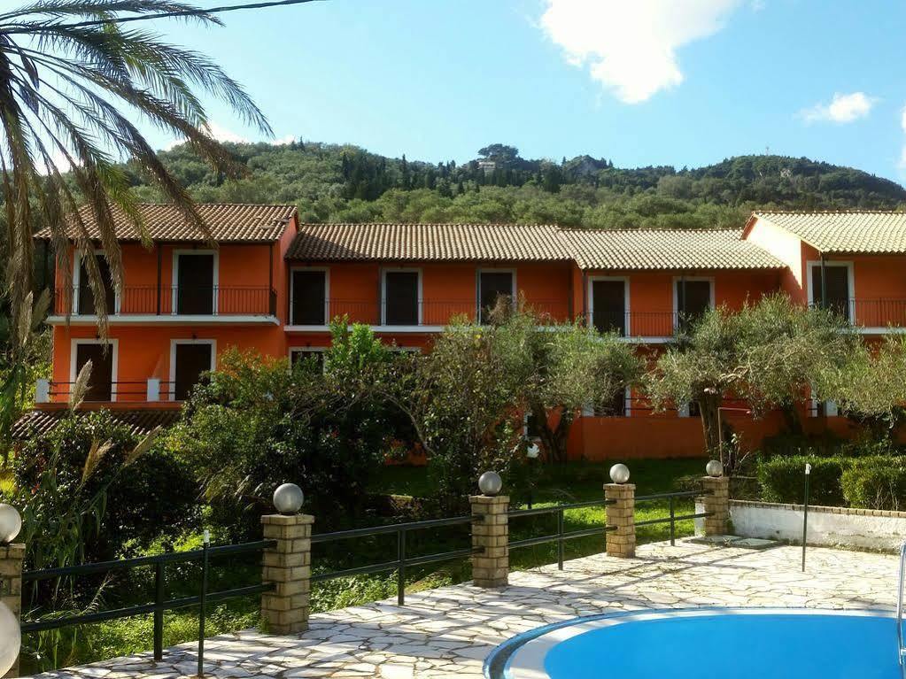 Sofia Apartments Μπούκαρι Εξωτερικό φωτογραφία