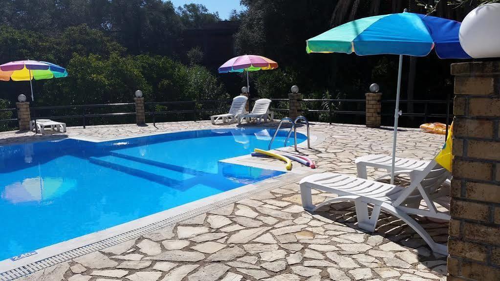 Sofia Apartments Μπούκαρι Εξωτερικό φωτογραφία